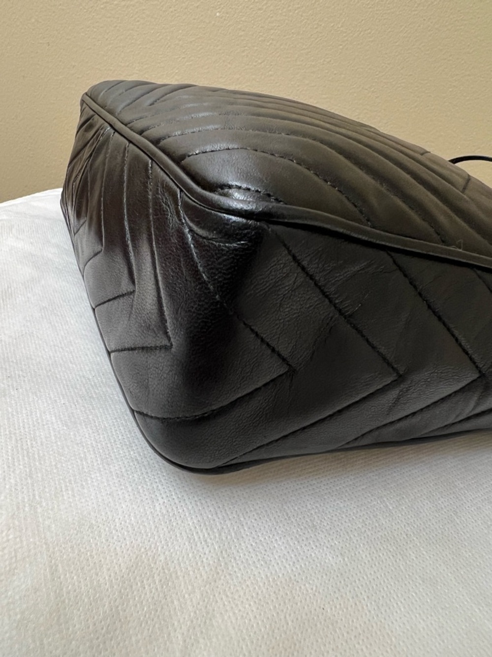 CHANEL Black Quilted Leather Crossbody Camera Bag with Tassel - Picture 12 of 14